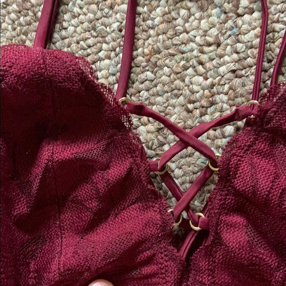 Victoria’s Secret Maroon Strappy Bralette - Picture 2 of 4